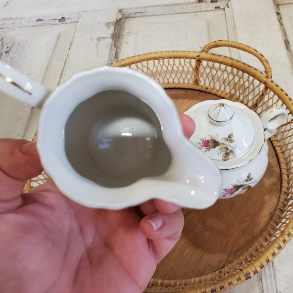 Vtg UCAGCO made in Japan Old Rose Pattern Cream & Sugar set with lid - Picture 7 of 12